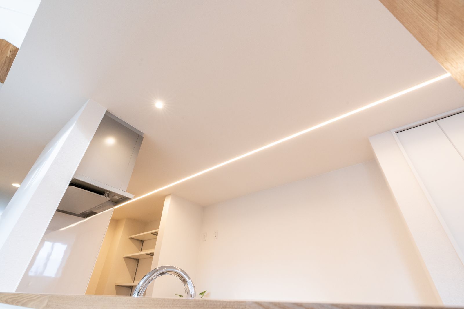 階段・２階・照明