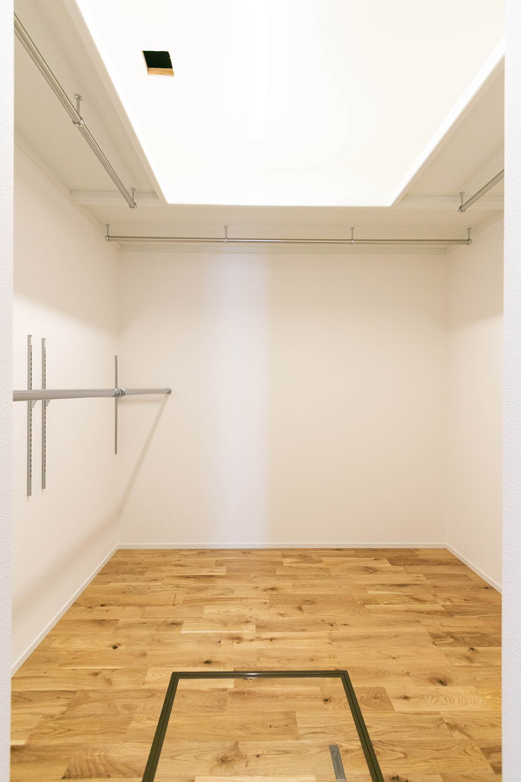 寝室、ファミリークローゼット