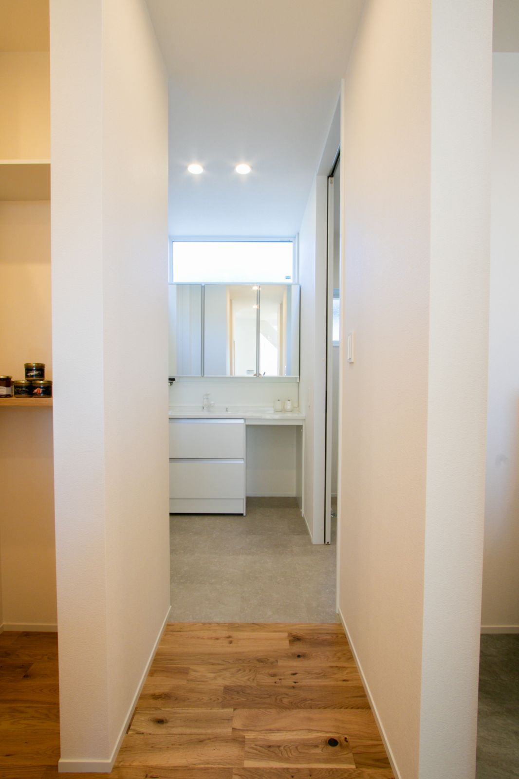 ランドリールーム・寝室・２階